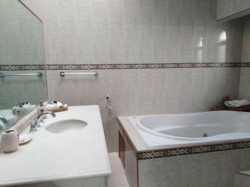 Casa Entera Con 3 Hab C/u Con Ba�o Propio+sof�cama