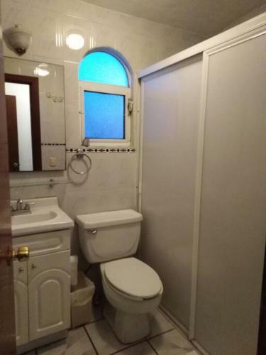 Casa Entera Con 3 Hab C/u Con Ba�o Propio+sof�cama