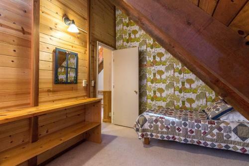 Tahoe Pines Cabin