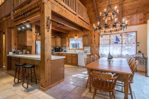 Tahoe Pines Cabin