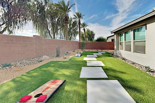 Murray Canyon Manor
