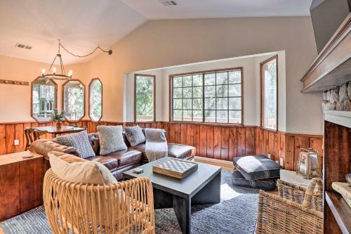 Quaint Lake Arrowhead Cabin With Mountain Views