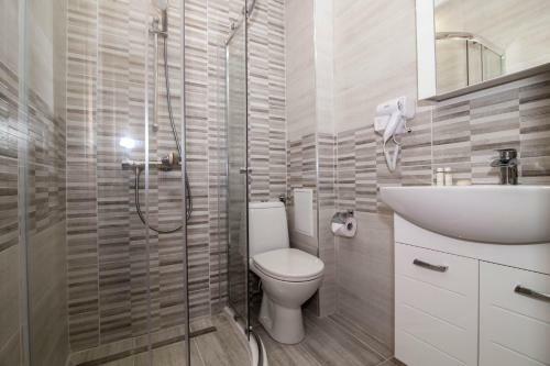 Brand New Apartment With Pool Gym And Playground