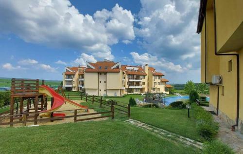 Brand New Apartment With Pool Gym And Playground
