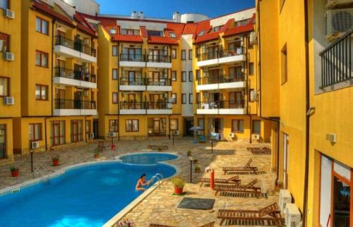 Brand New Apartment With Pool Gym And Playground
