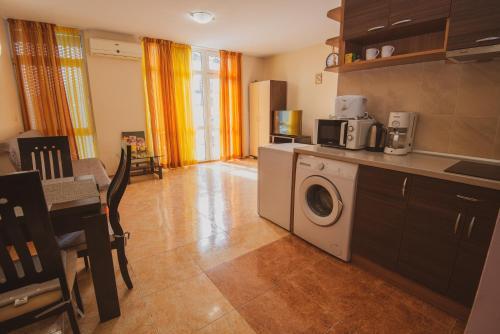 Apartamento ~ Elit ~ Studio With A Pool In Sunny Beach