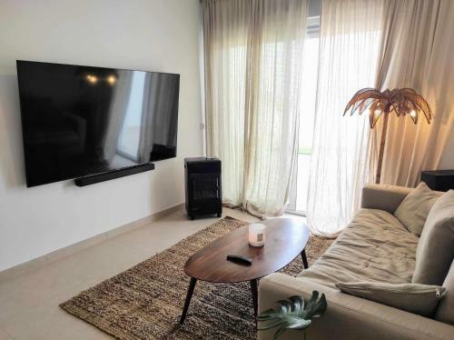 Apartamento Precioso �tico En Edificio Nuevo Juzgado