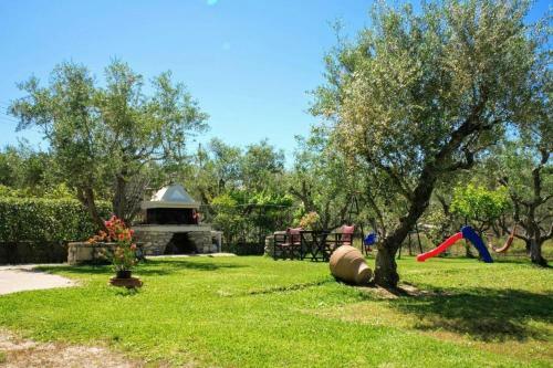 Apartamento Petros Garden ?ouse