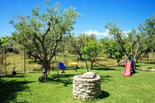 Apartamento Petros Garden ?ouse