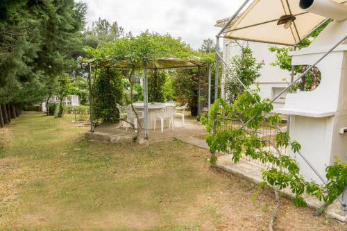 Big Country House, 10' From The Beach