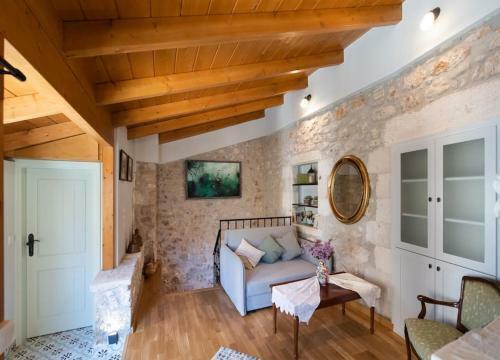 La Casa Di Bella A Tradional Stone House With Barbecue