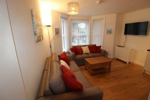 8 Palm Court - A Beautiful Two Bedroom Apartment!