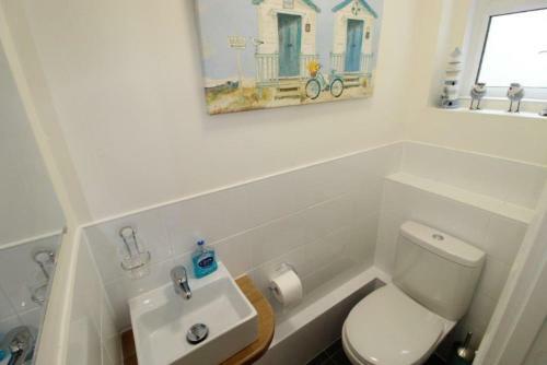 8 Palm Court - A Beautiful Two Bedroom Apartment!