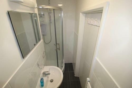 8 Palm Court - A Beautiful Two Bedroom Apartment!