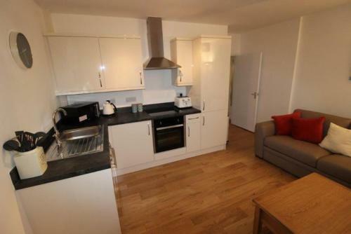 8 Palm Court - A Beautiful Two Bedroom Apartment!