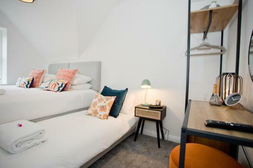 Apartamento Stylish 2 Bedroom Apt - Parking - 5 Mins Walk To Beach