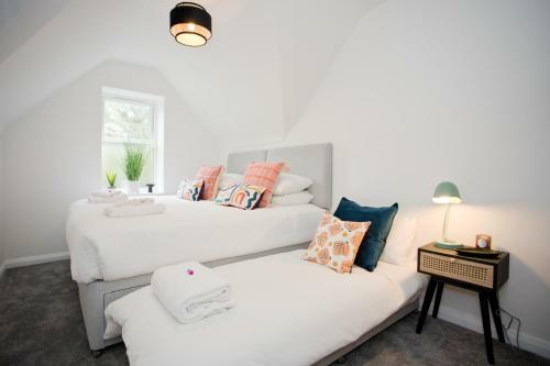 Apartamento Stylish 2 Bedroom Apt - Parking - 5 Mins Walk To Beach