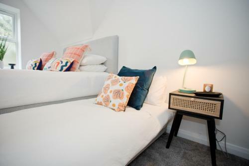 Apartamento Stylish 2 Bedroom Apt - Parking - 5 Mins Walk To Beach