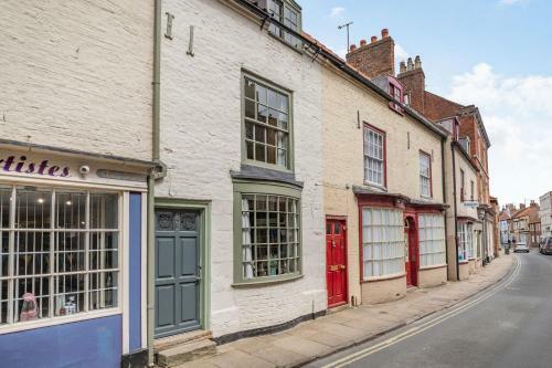 48 High Street
