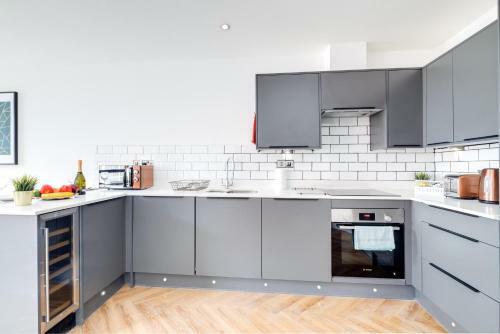 Haus New Luxury 2 Bedroom Apartment City Centre
