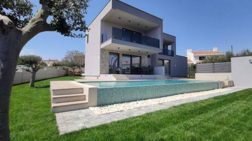 Villa Leola