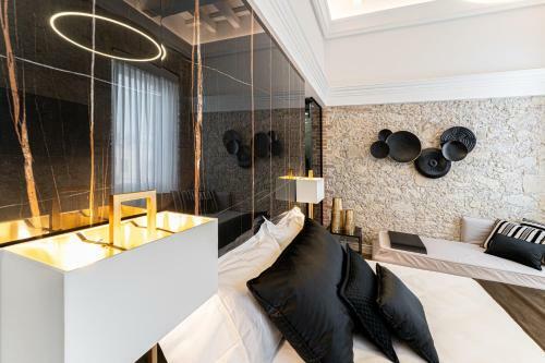 Hostal Nero Luxury Suites