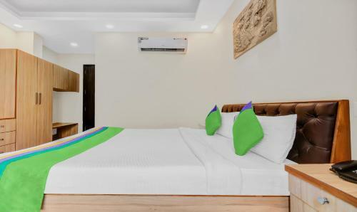 Hostal Treebo Trend Sai Village Gold Souk