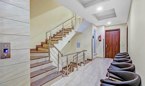 Hostal Treebo Trend Sai Village Gold Souk