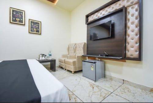 Hotel Ravi Residency