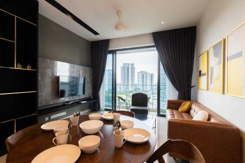 Apartamento Grand Medini Residence @ Uha