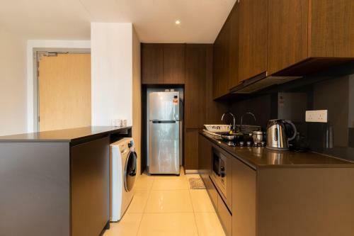 Apartamento Grand Medini Residence @ Uha