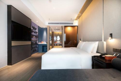 Atour Hotel Kunming Economic Development Zone