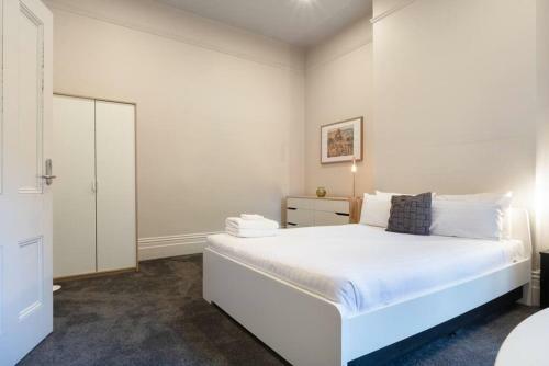 Apartamento Generous Victorian Terrace In Cbd ? Parking & Wifi