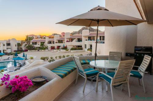Beautiful Beachfront Terrasol!! 2 Bedroom 2 Bathroom Airport Pickup!