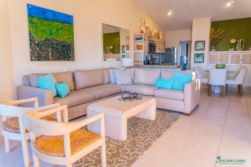 Beautiful Beachfront Terrasol!! 2 Bedroom 2 Bathroom Airport Pickup!