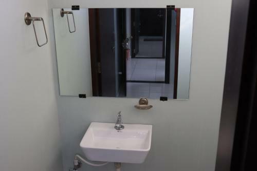 Hotel Center Point Guest House
