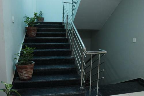 Hotel Center Point Guest House