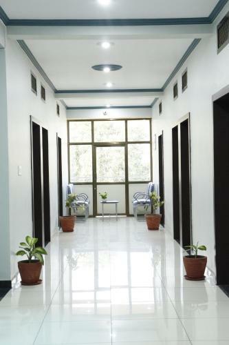 Hotel Center Point Guest House