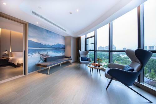 Atour Hotel Meishan Government Affairs Center