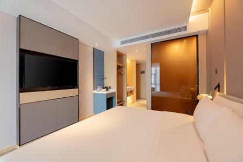 Atour Hotel Nanning Wuxiang Headquarter Base