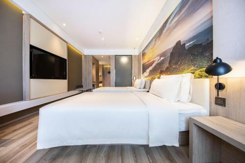 Atour Hotel Nanning North Lake Railway Station