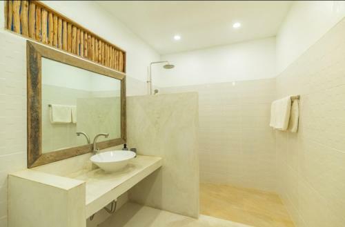 4 Bedrooms Villa With Swimming Pool And Pool Table