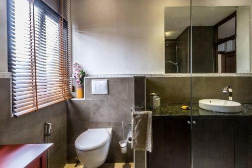 Fabulous First Floor Apartment Dasiri Downtown Residence