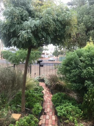 Birdsong Gardens