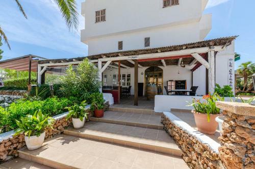 Yourhouse La Cabanya 10 Beach Apartments With Shared Pool