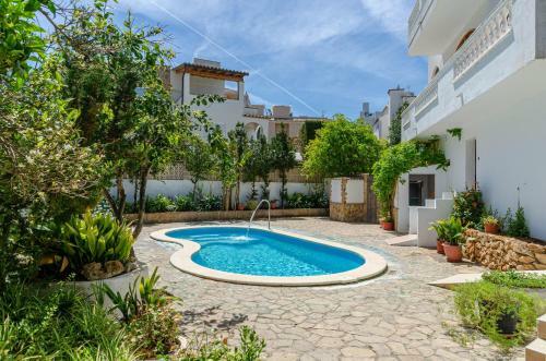 Yourhouse La Cabanya 10 Beach Apartments With Shared Pool