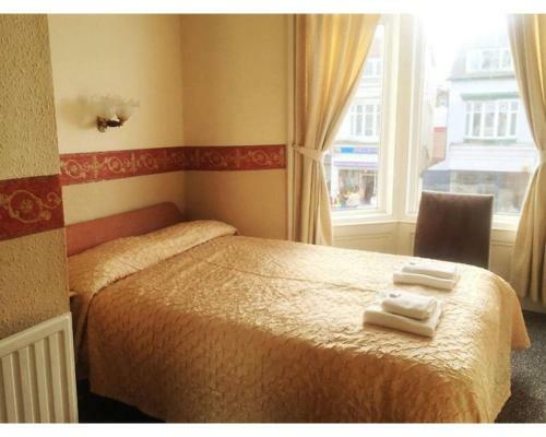 St Elmo Hotel