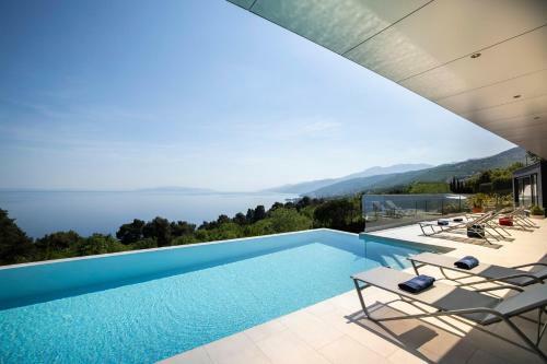 Villa Navis