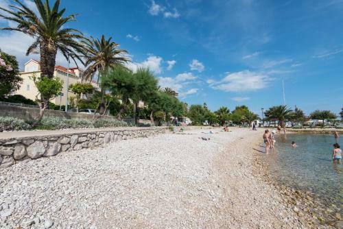 City B&B Superior Beachfront Property