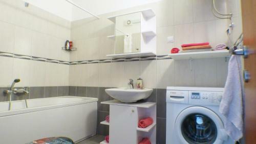 Apartamento Artsy Nest With A Panoramic View, Omis